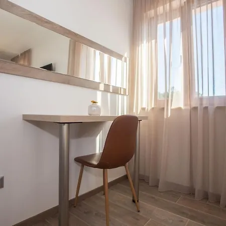 Tiffany With Private Pool And Garden Villa