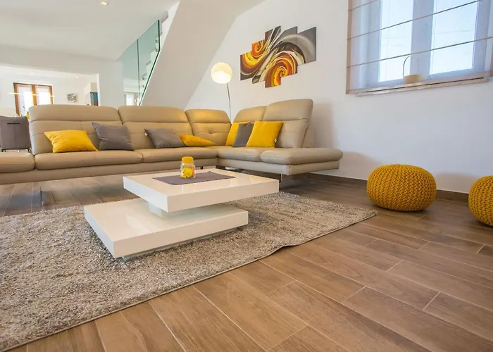 Tiffany With Private Pool And Garden Vila