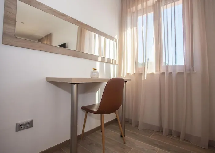 Tiffany With Private Pool And Garden Vila