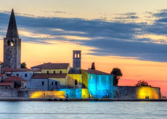 Tiffany With Private Pool And Garden Porec