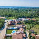 Tiffany With Private Pool And Garden Vila